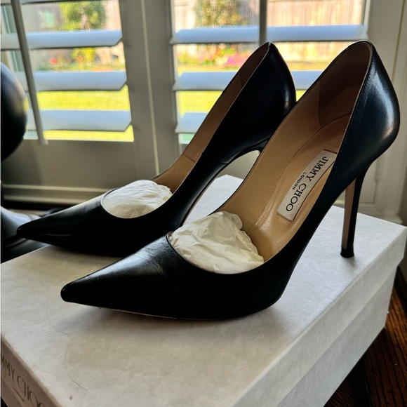 Jimmy Choo Black Pumps Size 38.5 - Picture 9 of 12